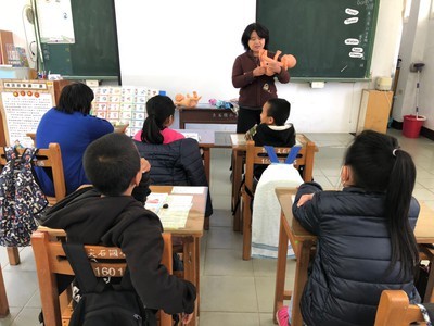 108.03.12四年級性教育入班教學圖片