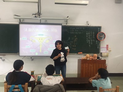 107.12.27-5.6年級性教育課程宣導圖片