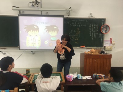 107.12.27-5.6年級性教育課程宣導圖片