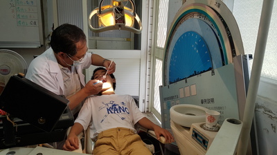 108.04.24牙醫師看診6及3年級學生圖片